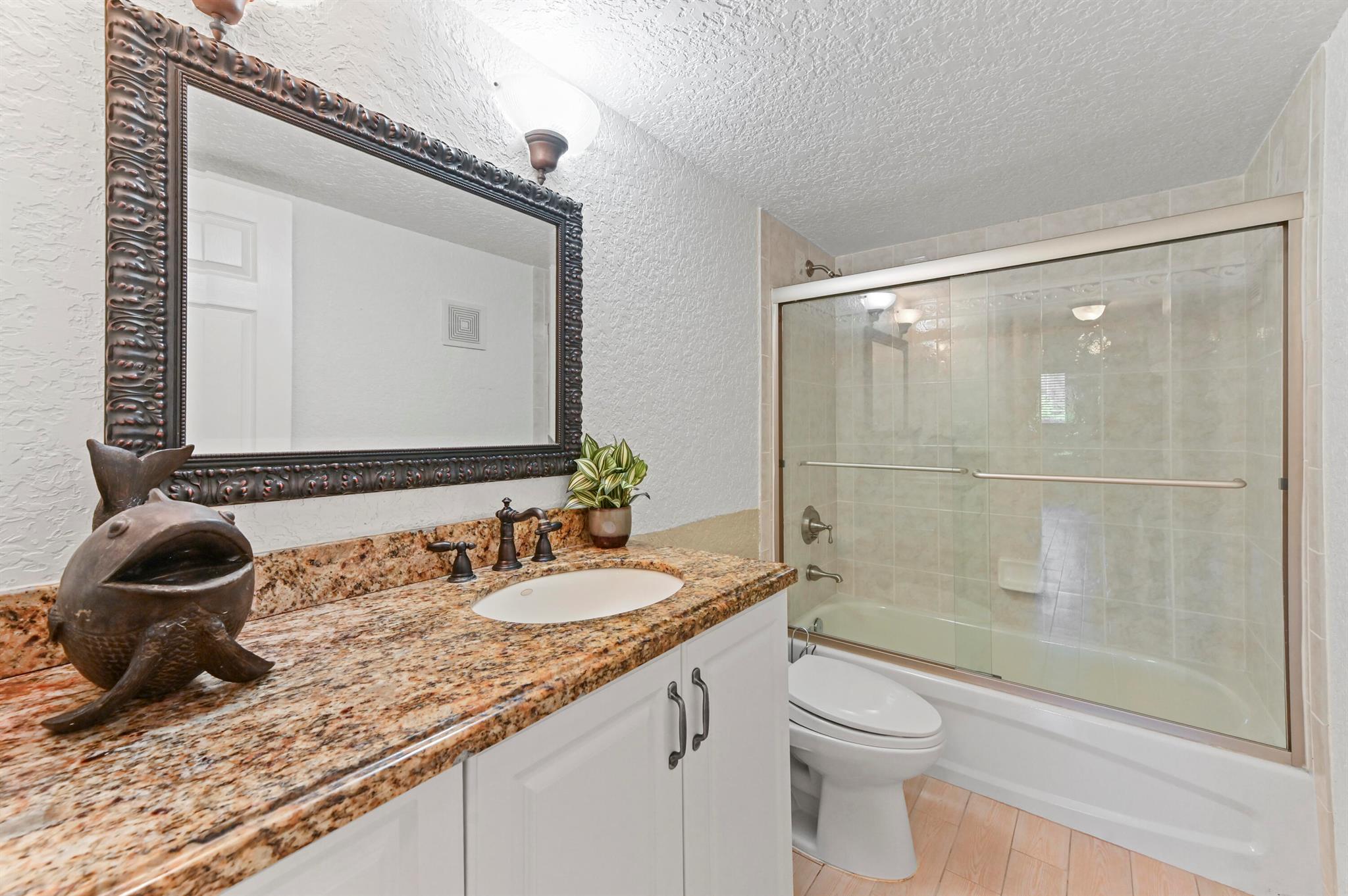 WATERSEDGE AT THE LAKES O - Residential Lease