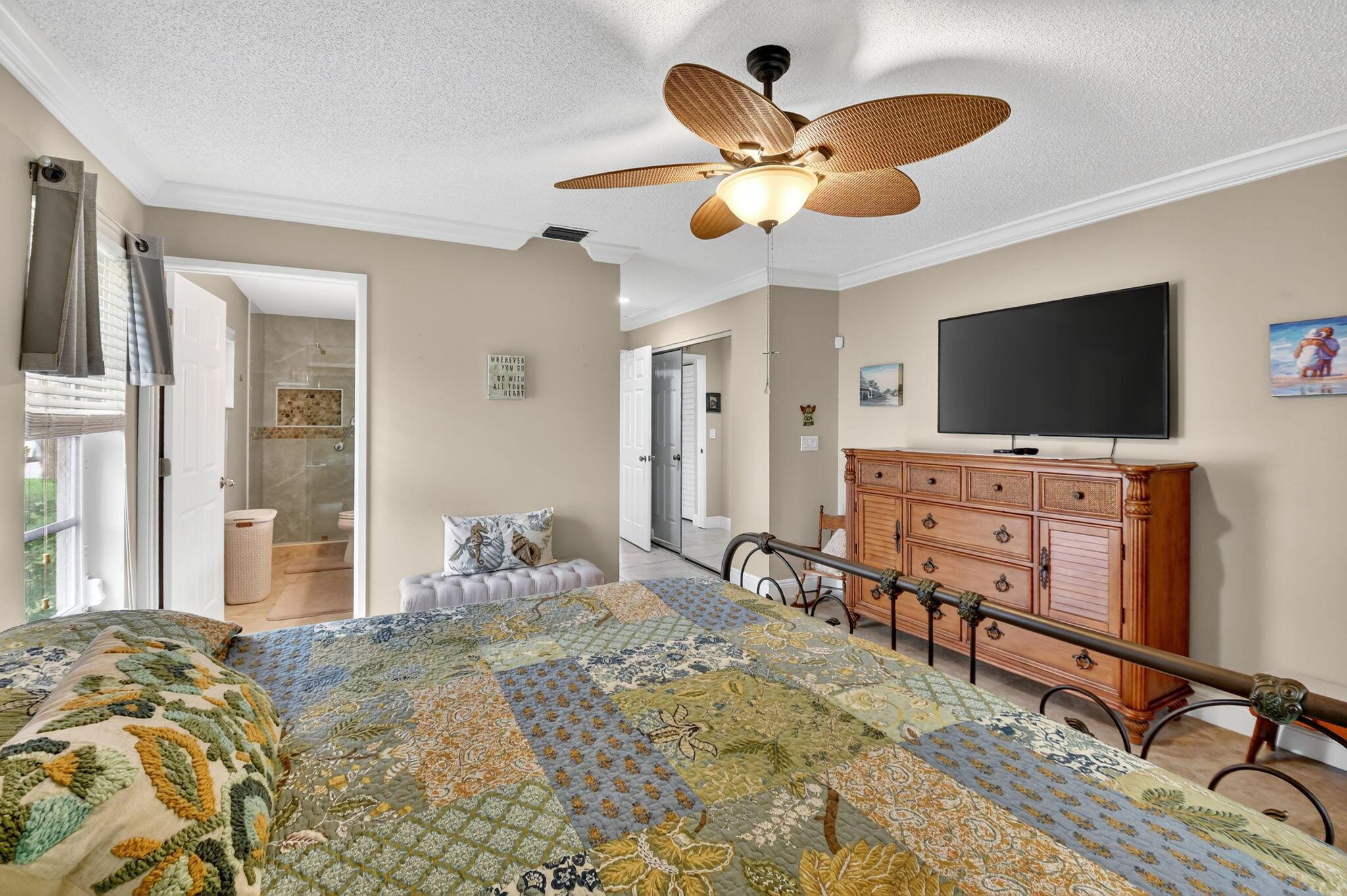 HUNTINGTON POINTE - Residential