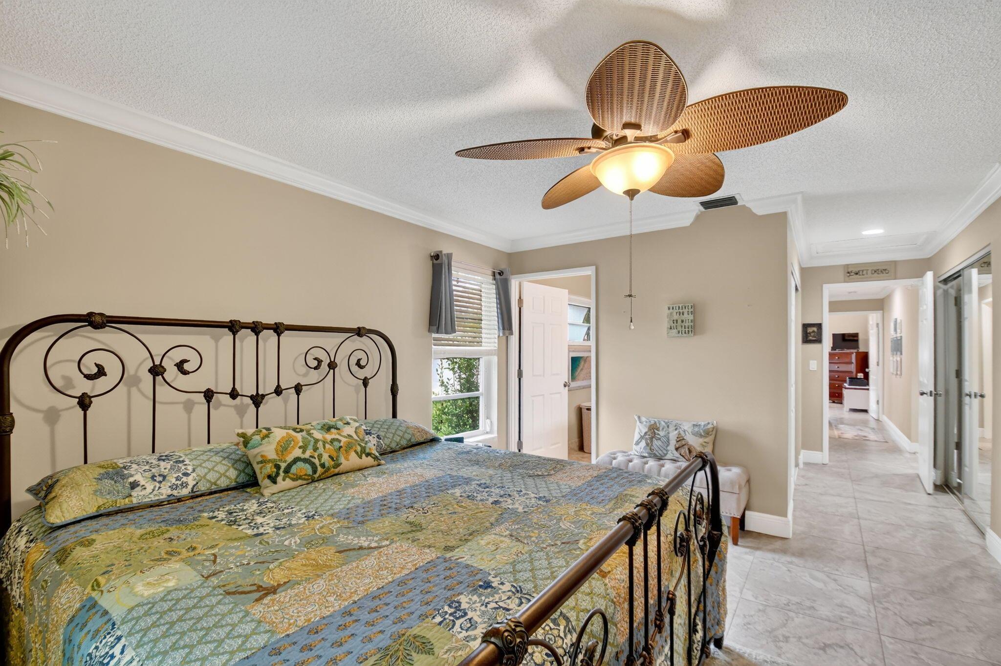 HUNTINGTON POINTE - Residential