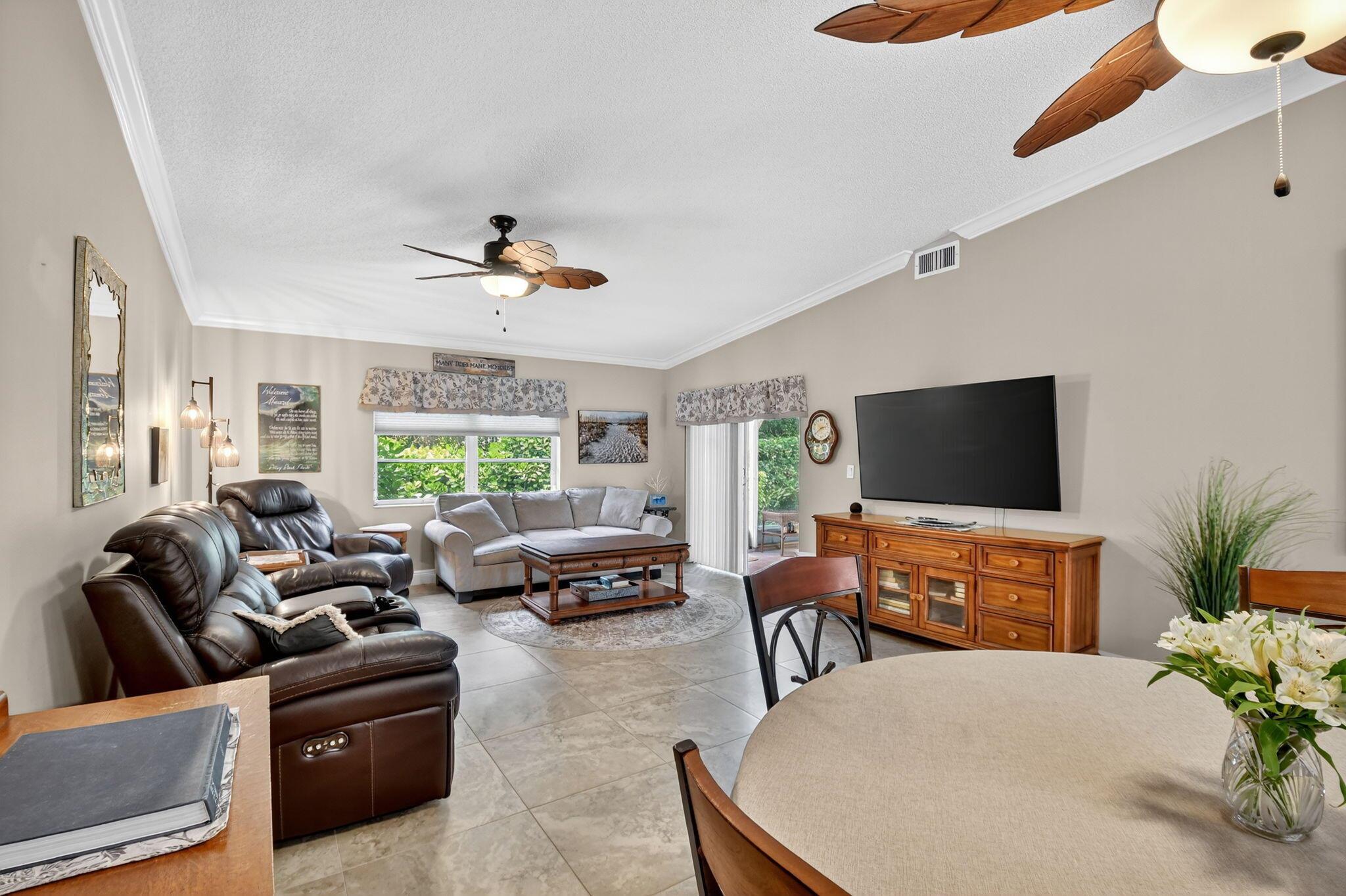 HUNTINGTON POINTE - Residential