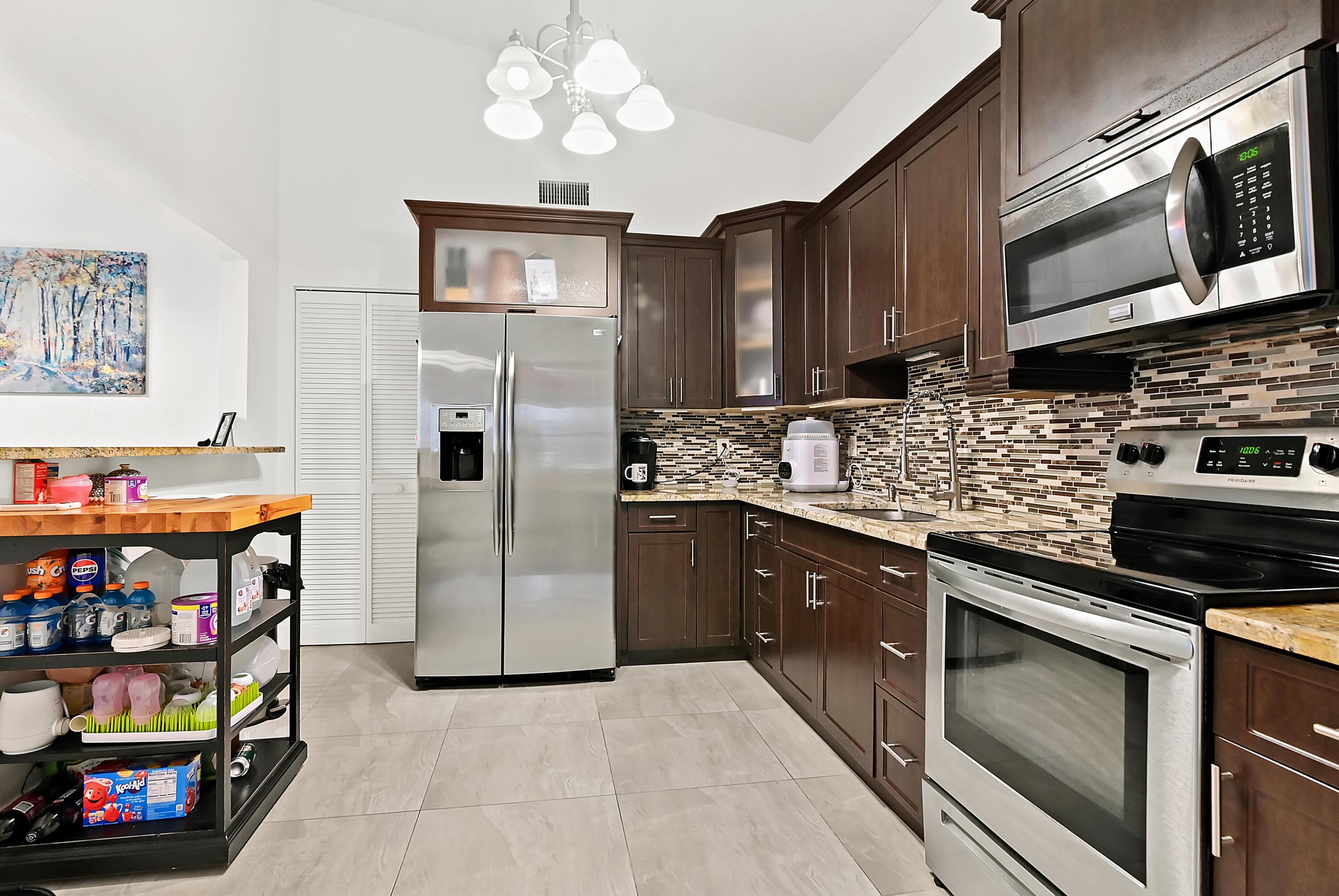 4383 Willow Pond Circle