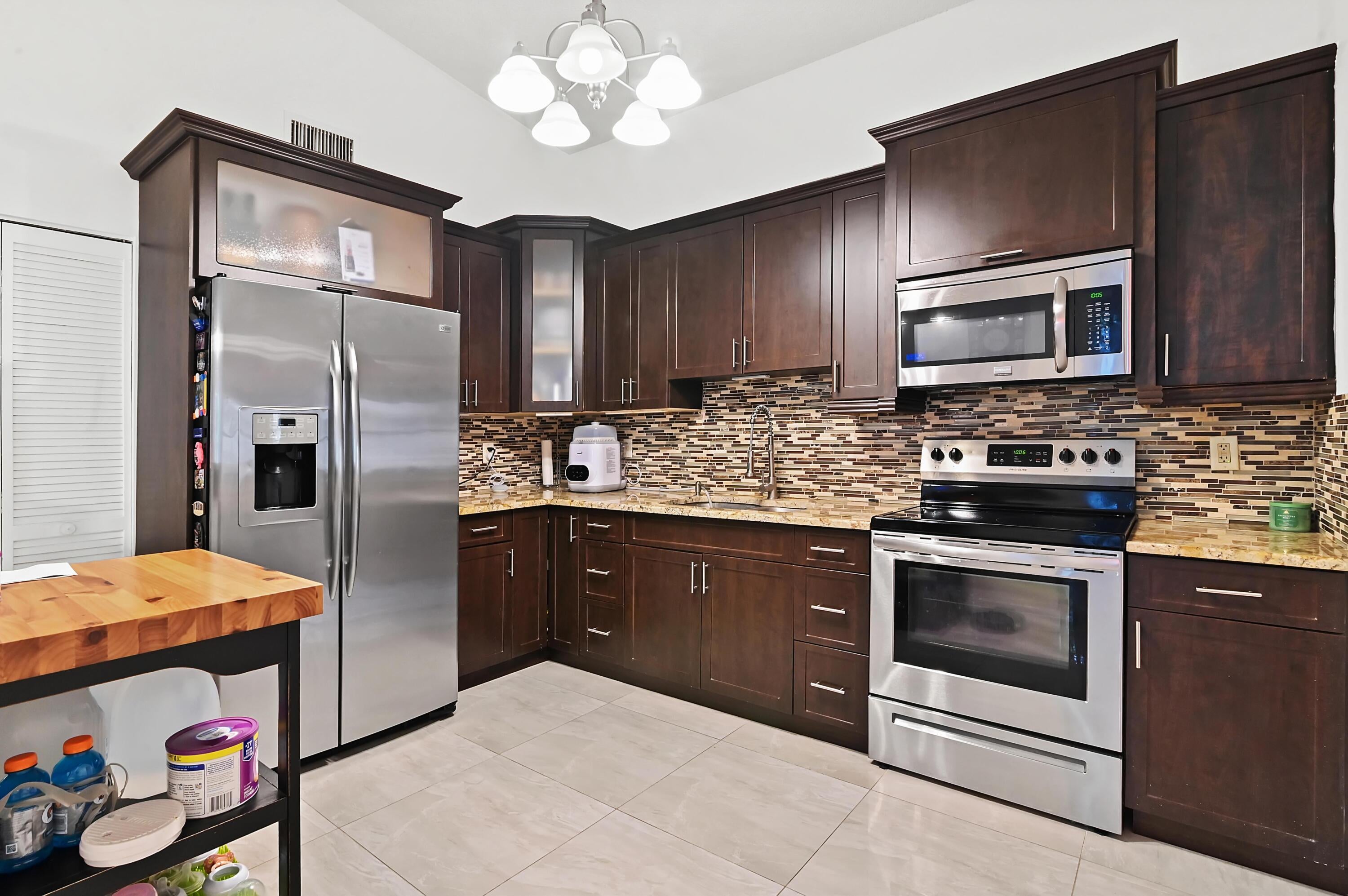 4383 Willow Pond Circle
