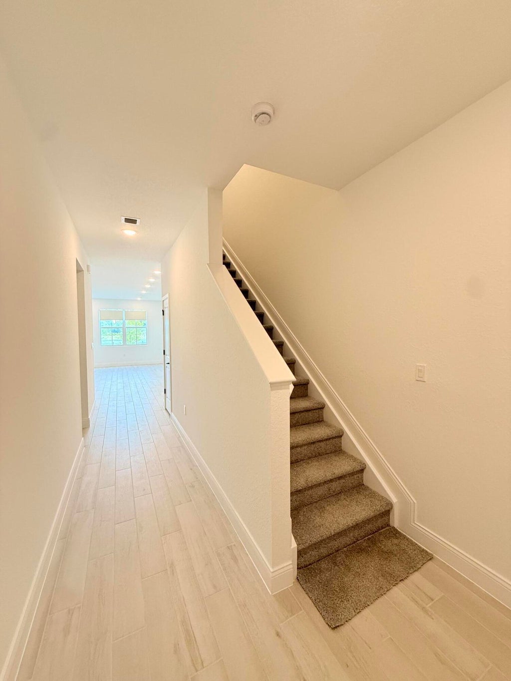 Photo of 121 SE Birch Terrace, Stuart, FL 34997 (MLS # B26076222)
