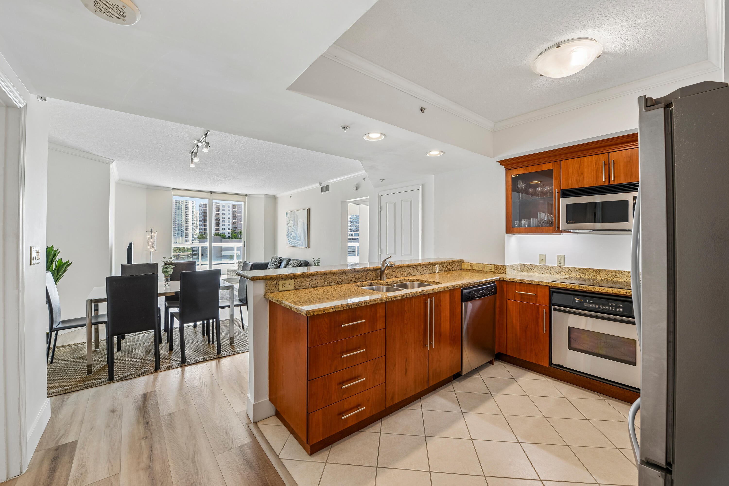 401 SW 4TH Avenue 1003