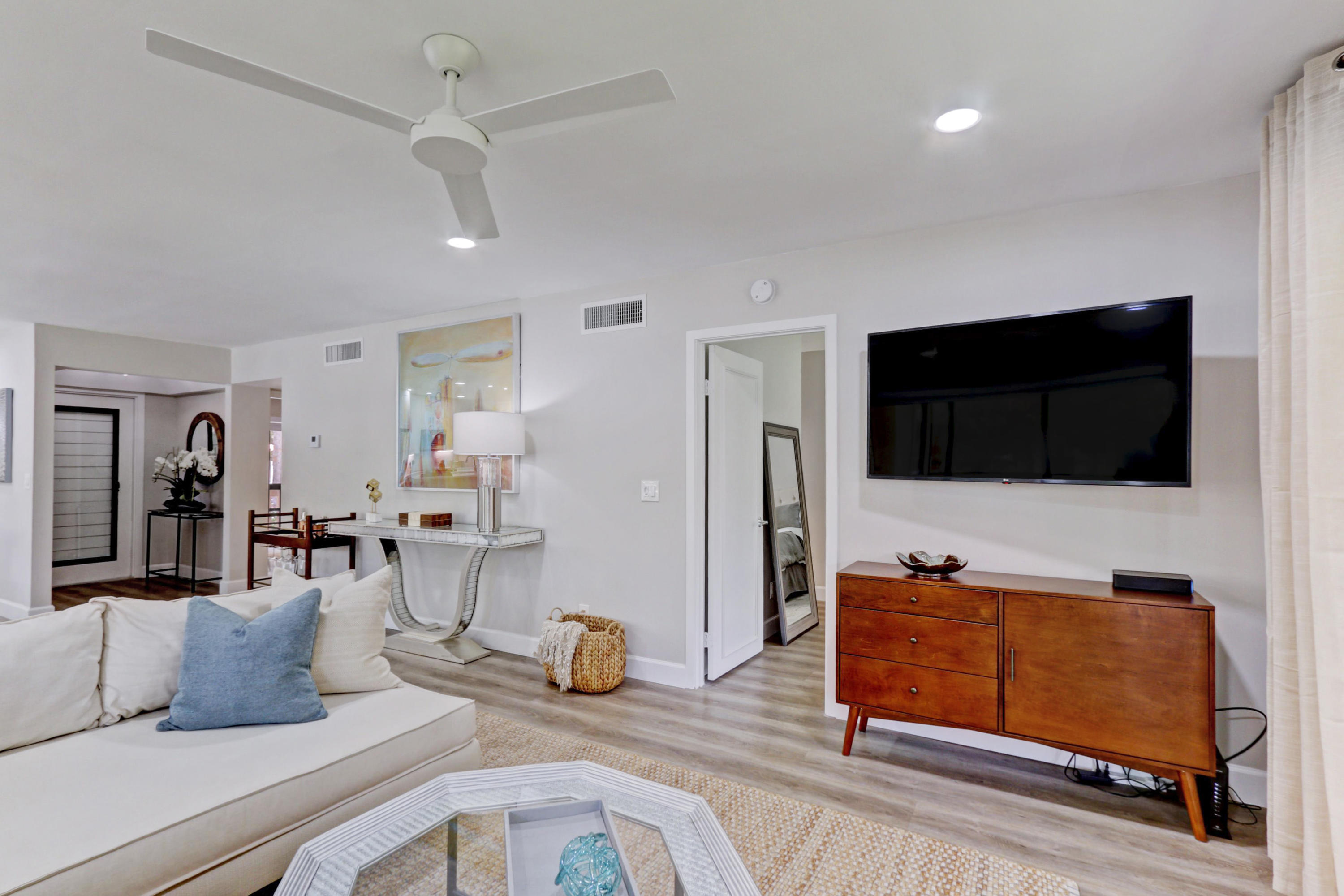 GOLF VILLAS CONDO - Residential Lease