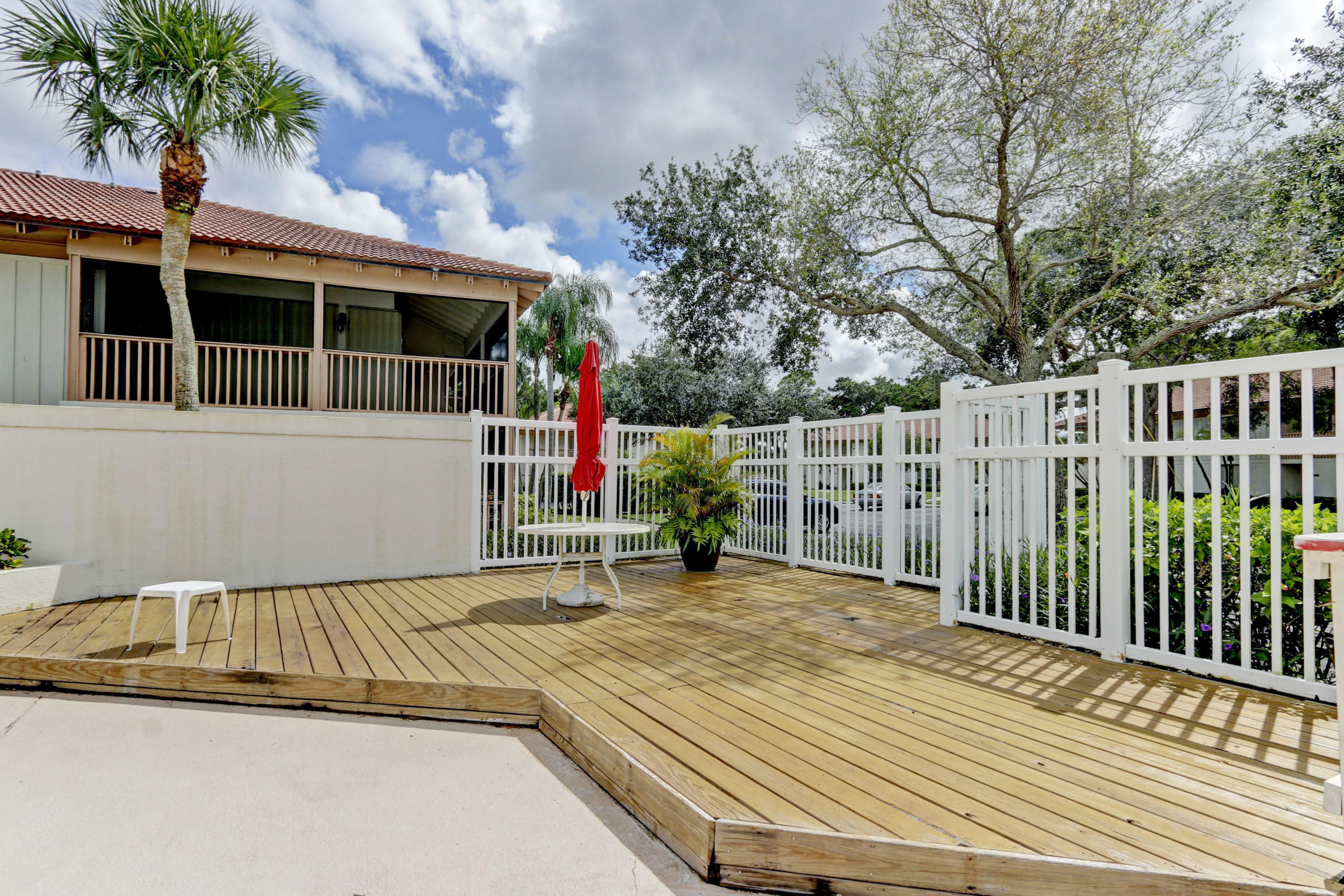 GOLF VILLAS CONDO - Residential Lease