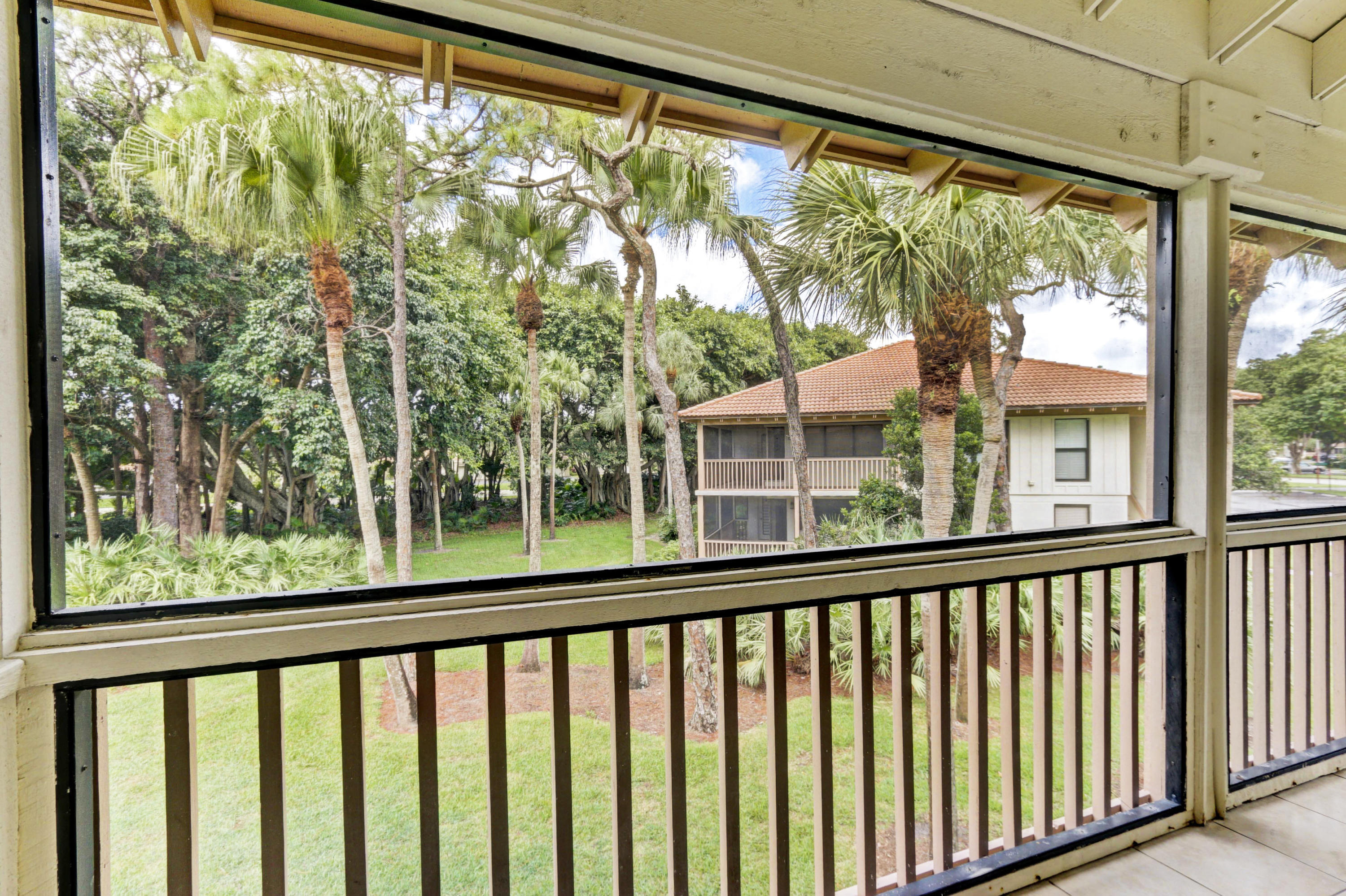 GOLF VILLAS CONDO - Residential Lease