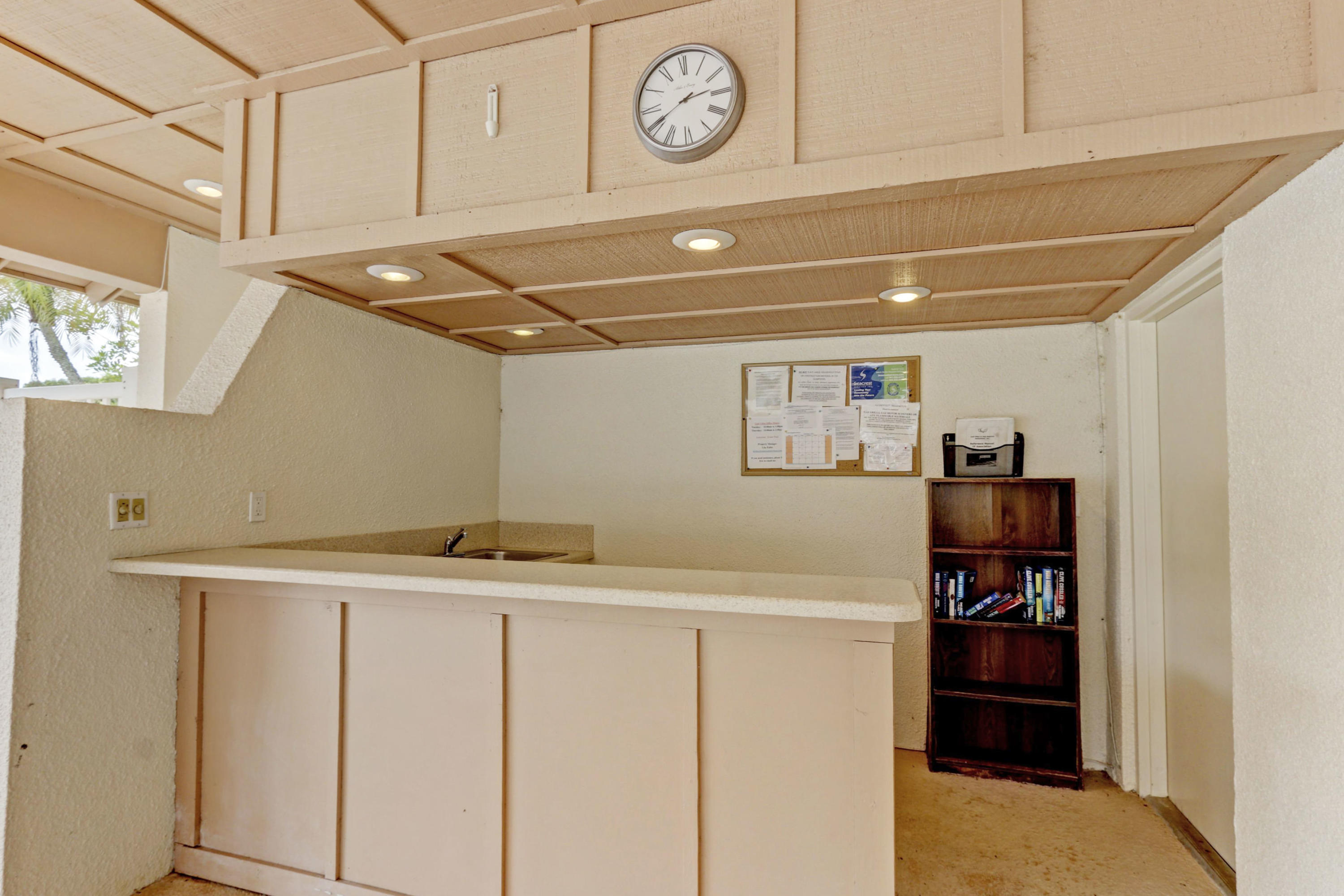 GOLF VILLAS CONDO - Residential Lease