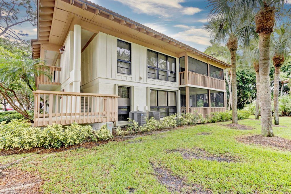 Photo of 206 Brackenwood Terrace #206, Palm Beach Gardens, FL 33418 (MLS # B26001350)