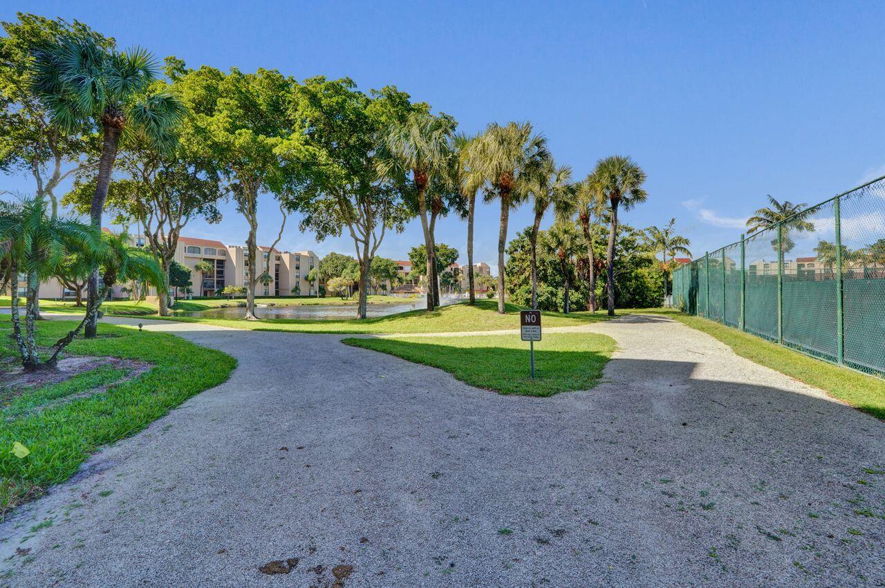 LAVERS DELRAY RACQUET CLUB CONDO - Residential Lease