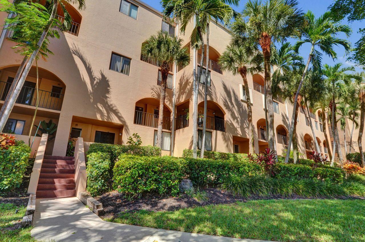 LAVERS DELRAY RACQUET CLUB CONDO - Residential Lease