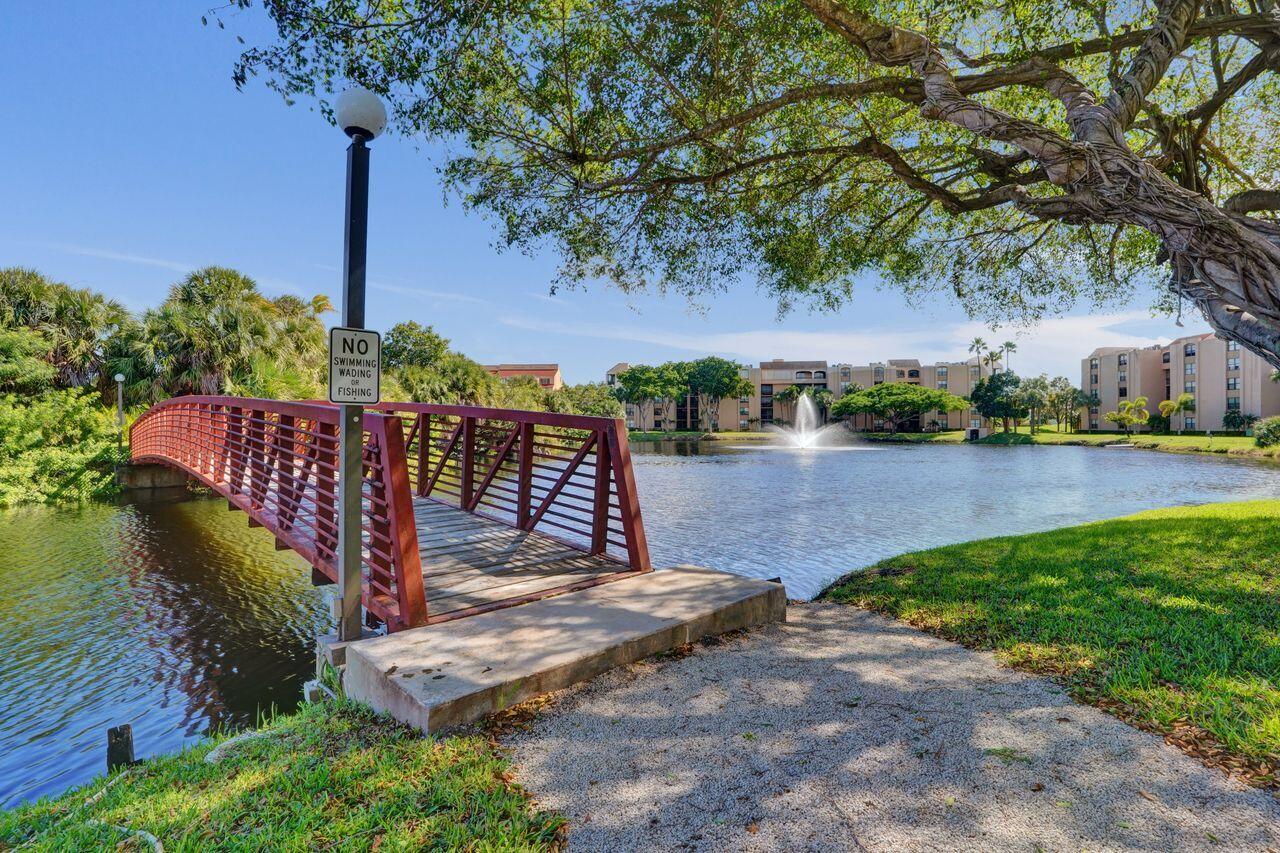 LAVERS DELRAY RACQUET CLUB CONDO - Residential Lease