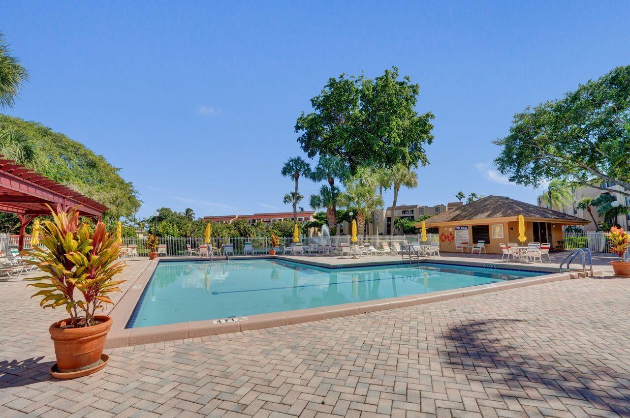 LAVERS DELRAY RACQUET CLUB CONDO - Residential Lease