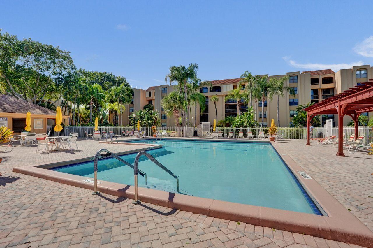 LAVERS DELRAY RACQUET CLUB CONDO - Residential Lease