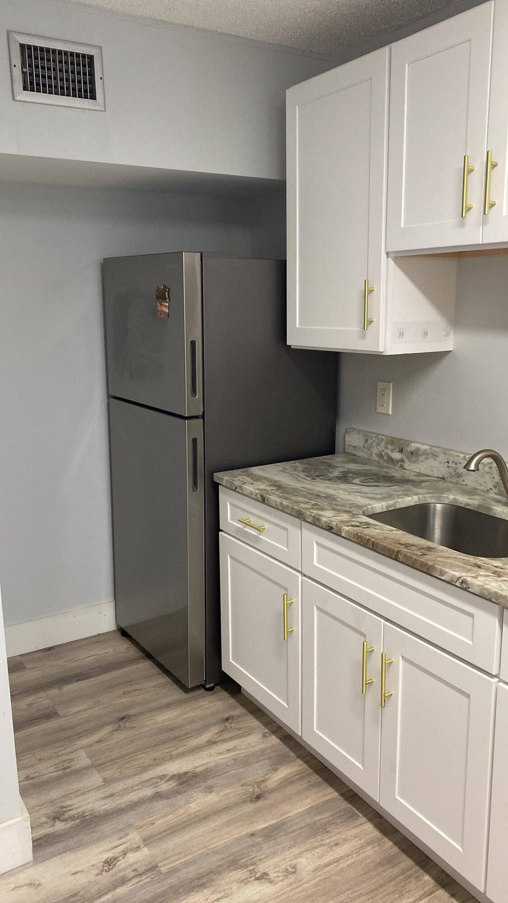 Photo of 1427 SE 3rd Terrace, Deerfield Beach, FL 33441 (MLS # B26060821)