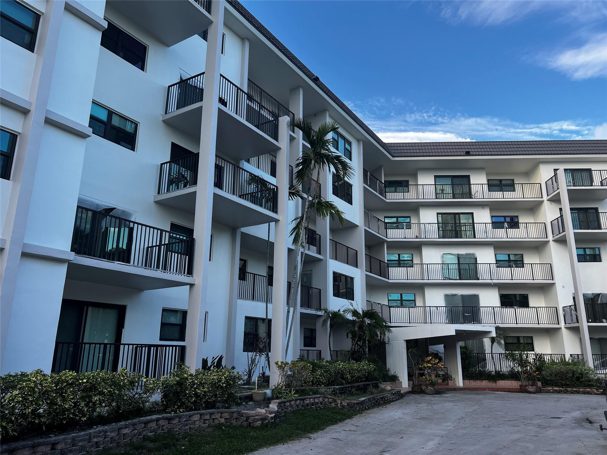 River Reach Condominiums - Residential