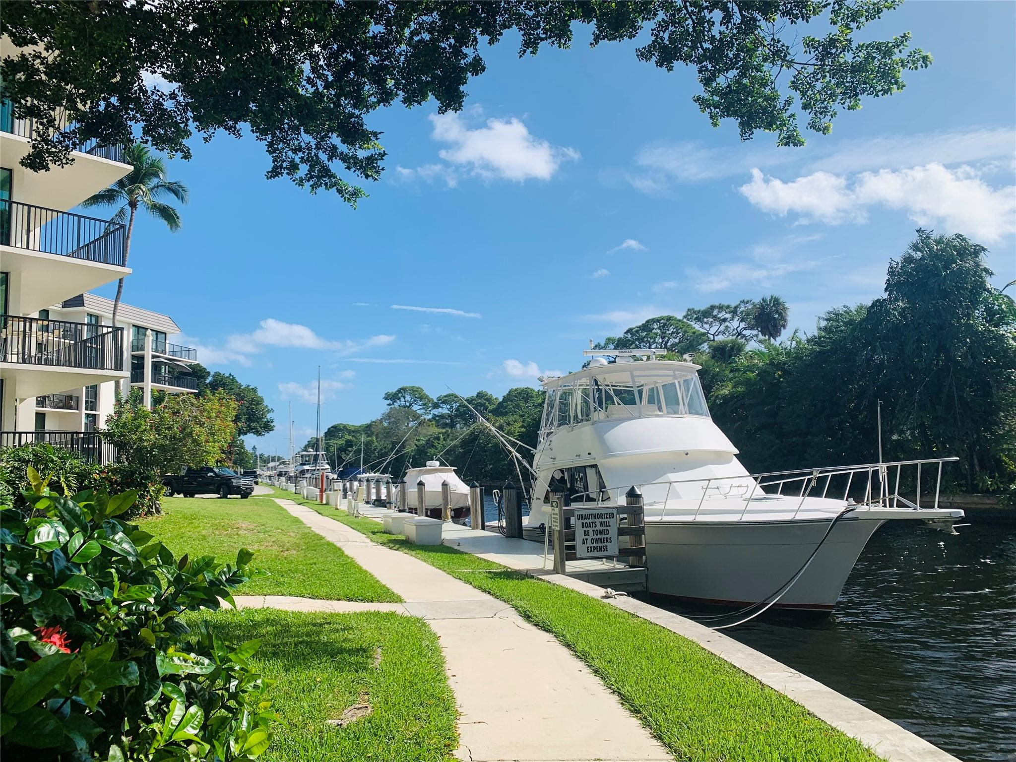 River Reach Condominiums - Residential