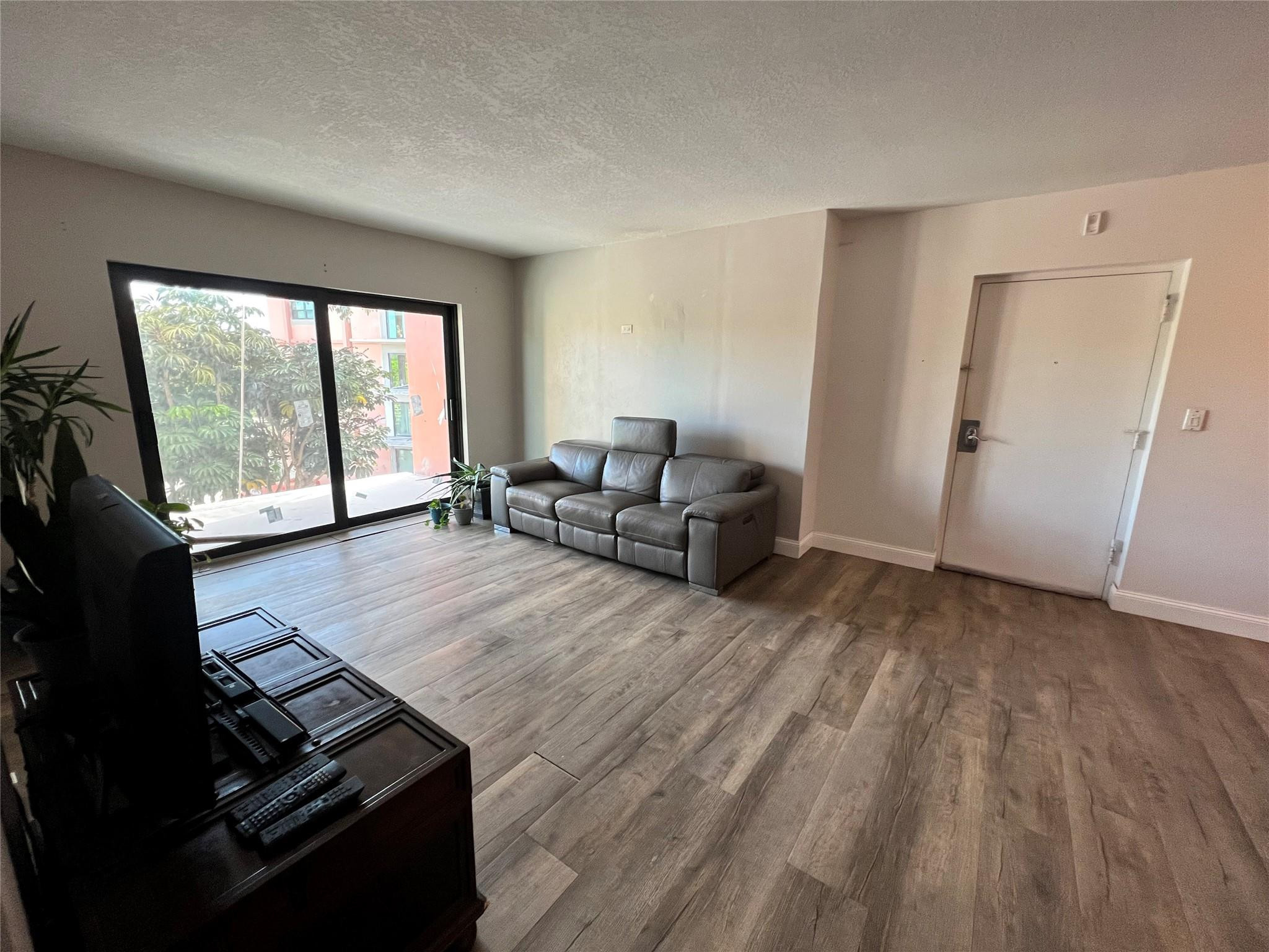 River Reach Condominiums - Residential