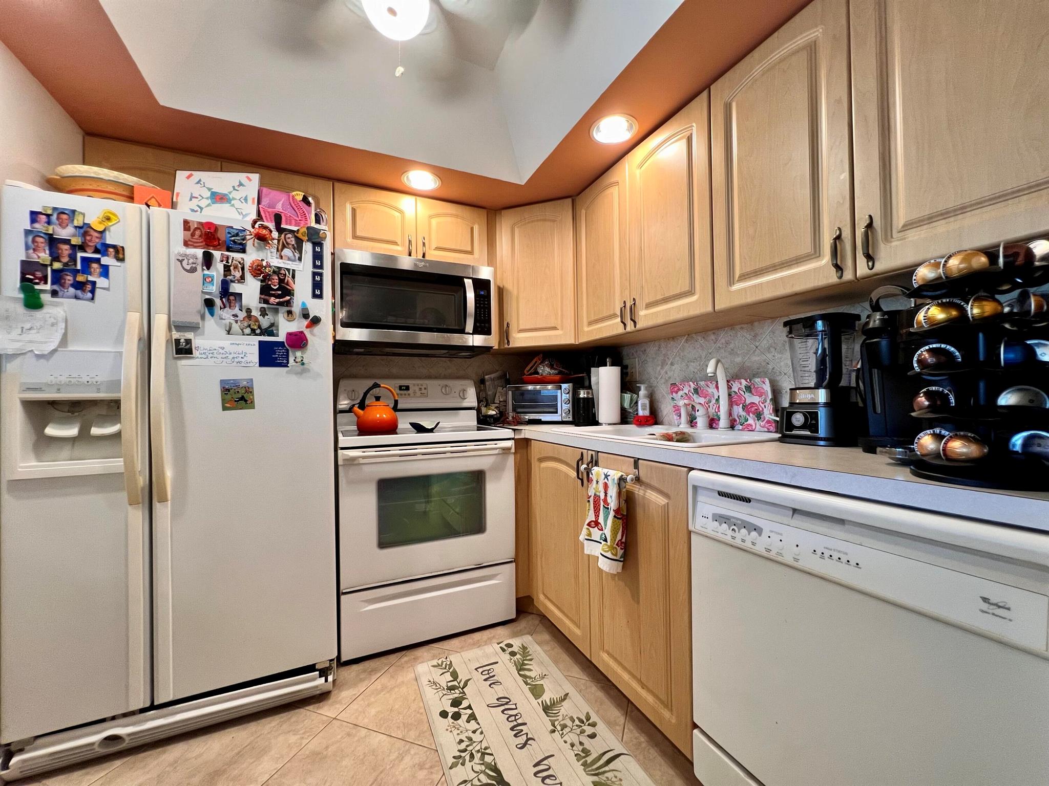 CENTURY VILLAGE - SHEFFIELD CONDOS A TO Q - Residential