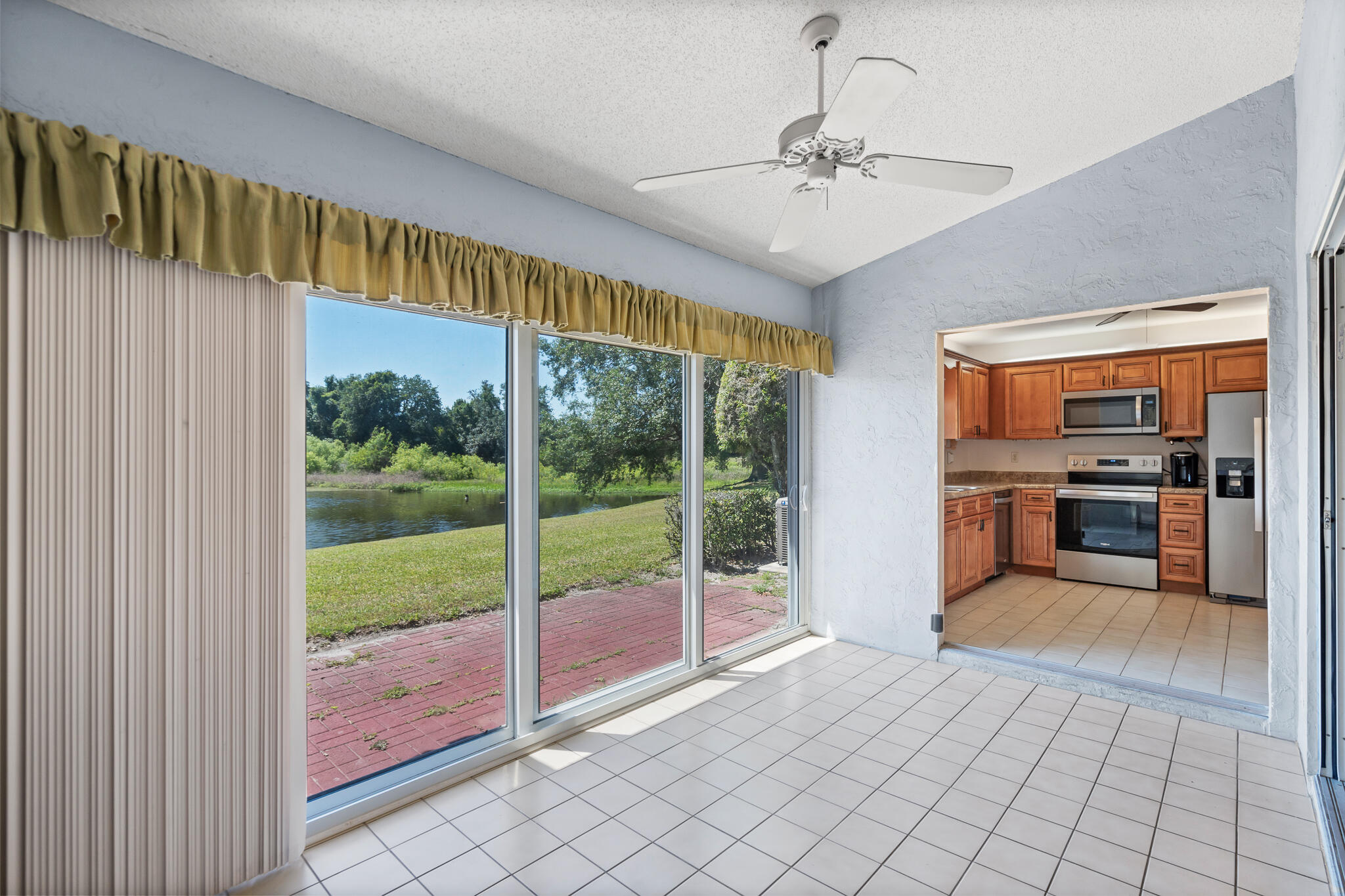 VILLAS AT SUNSET TRACE AT MARTIN DOWNS (AKA MARTIN - Residential