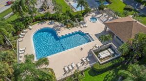VILLAS AT SUNSET TRACE AT MARTIN DOWNS (AKA MARTIN - Residential