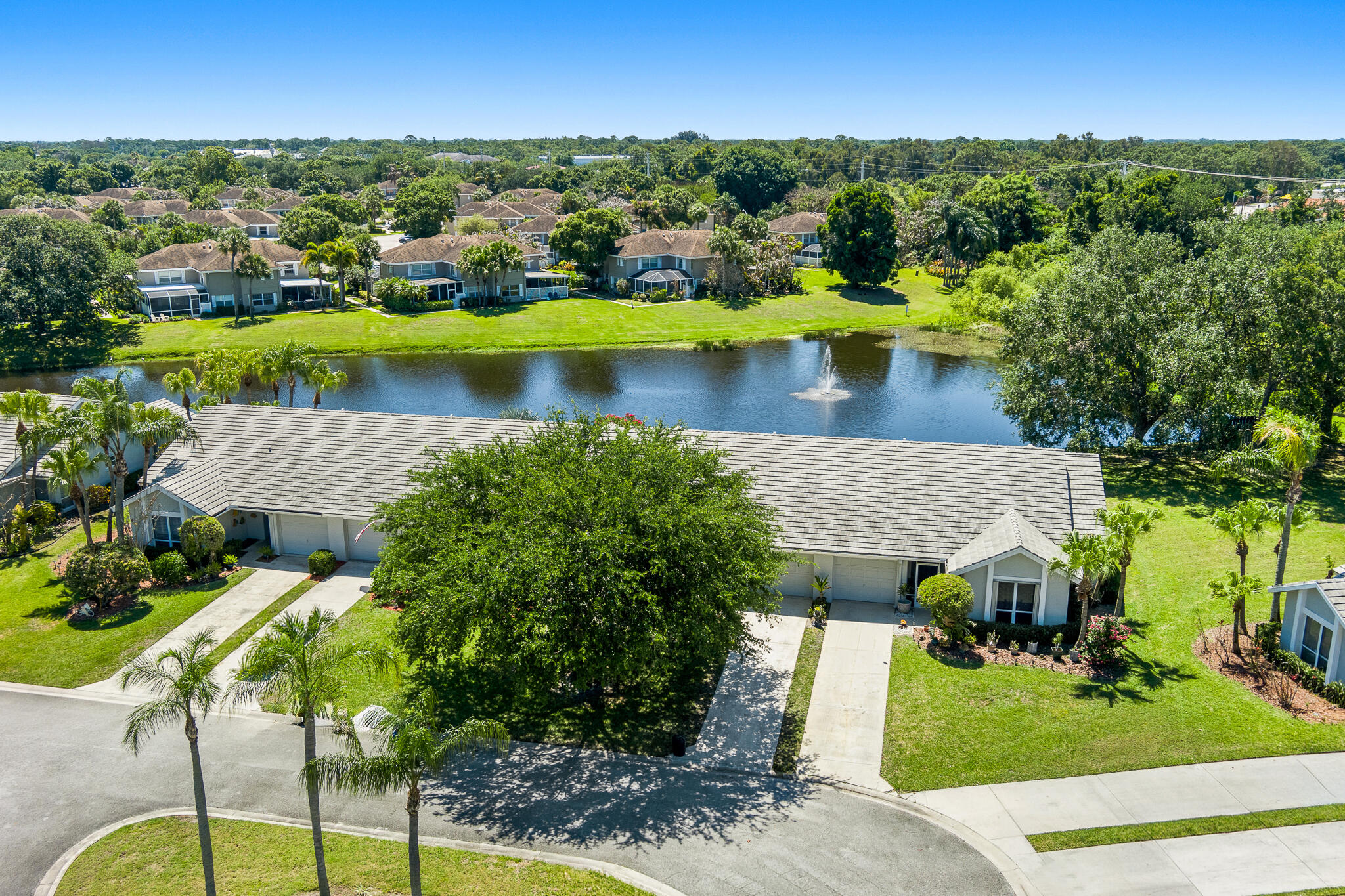 VILLAS AT SUNSET TRACE AT MARTIN DOWNS (AKA MARTIN - Residential