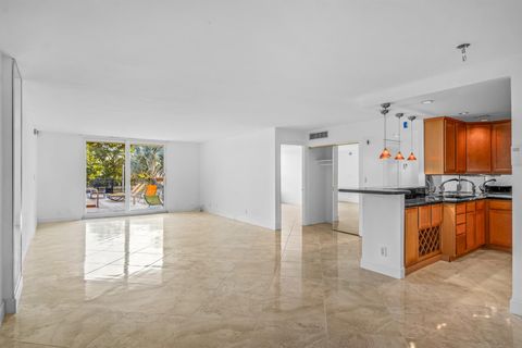 1000 Spanish River Road 2v Boca Raton FL 33432