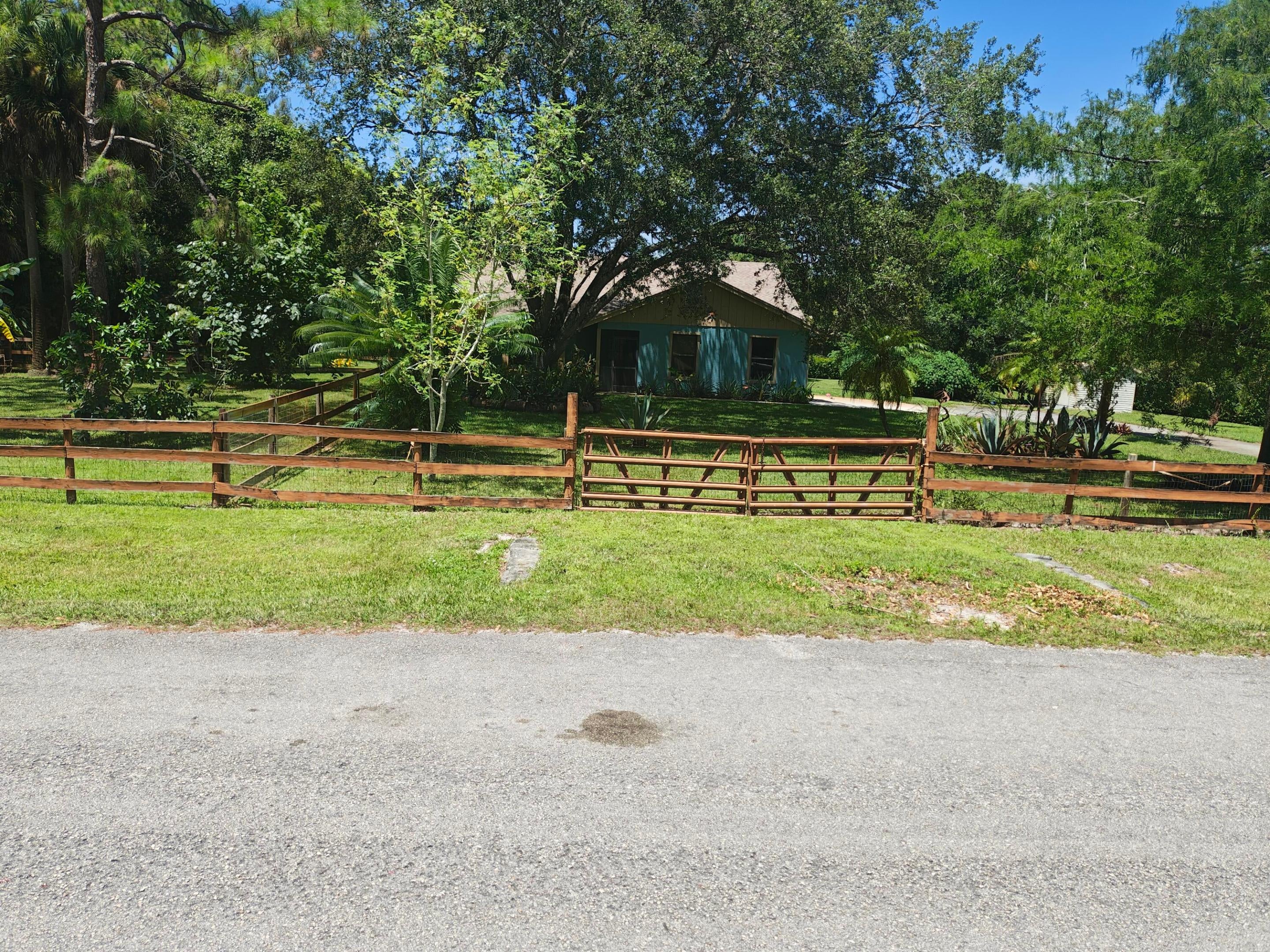 13881 42nd Road N