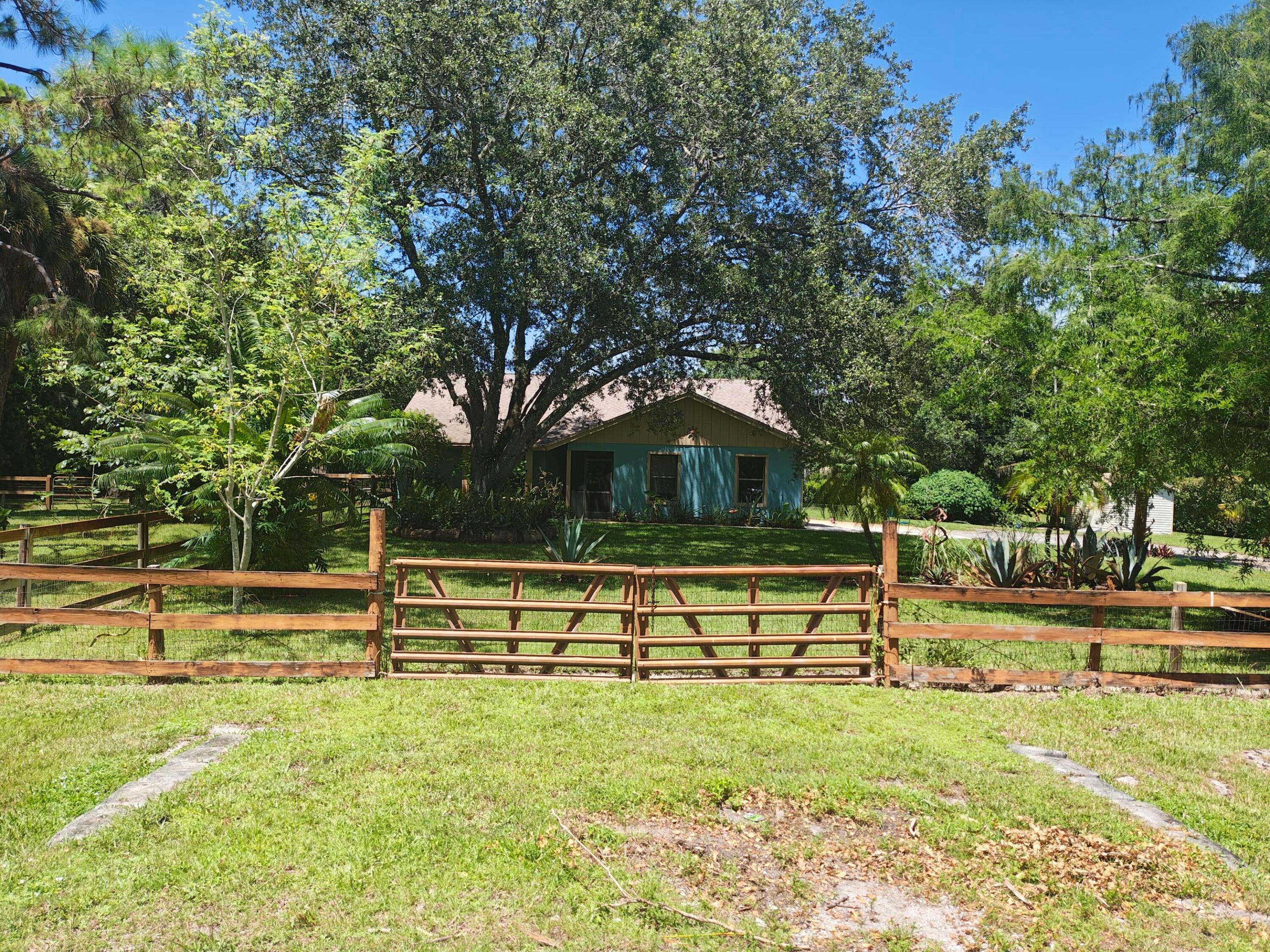 13881 42nd Road N