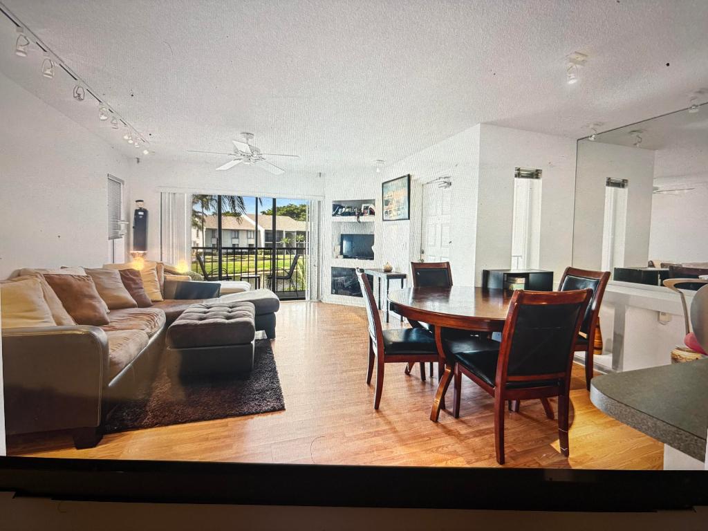 1115 Green Pine Boulevard F2