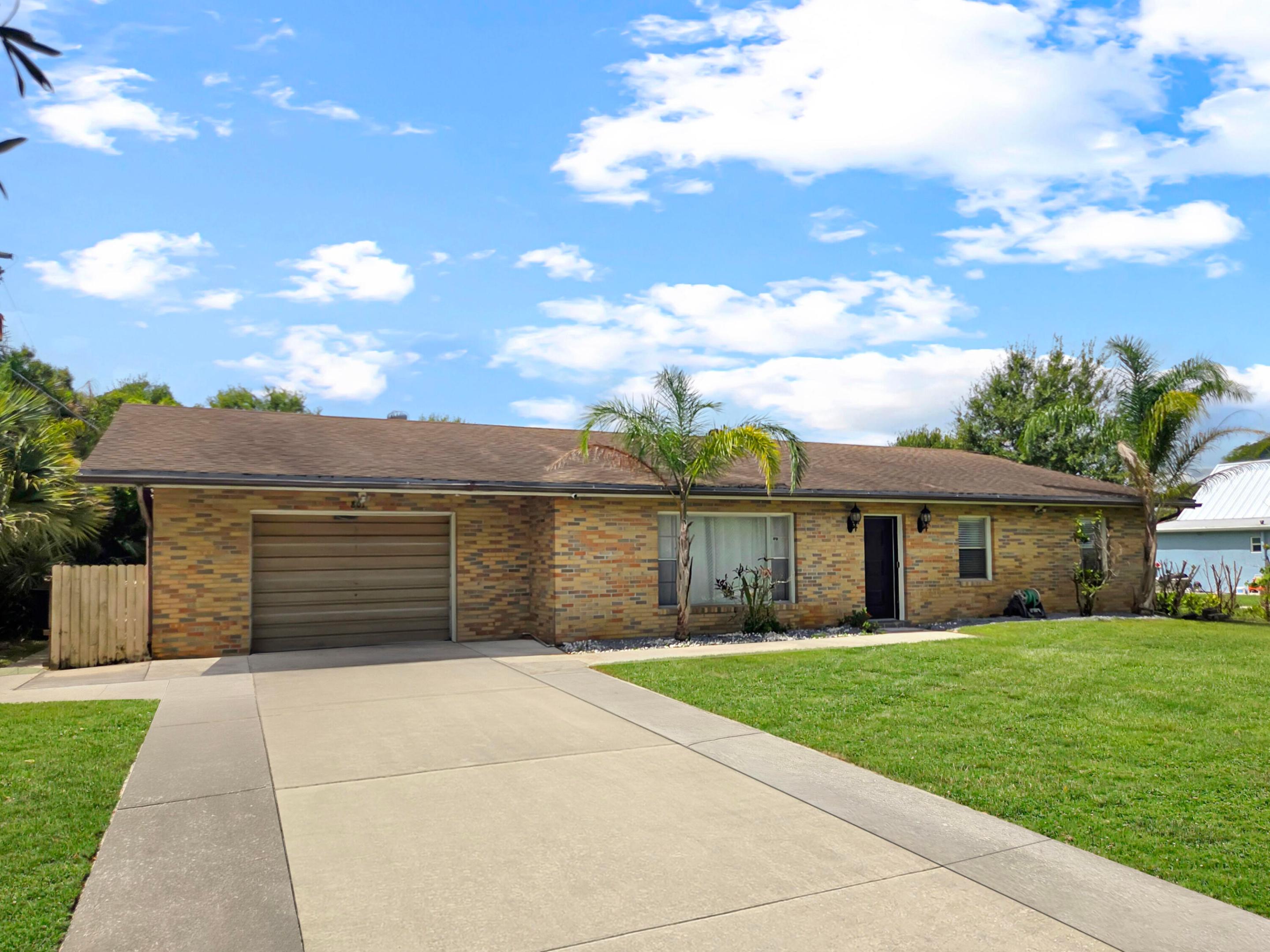 801 W WEATHERBEE Road