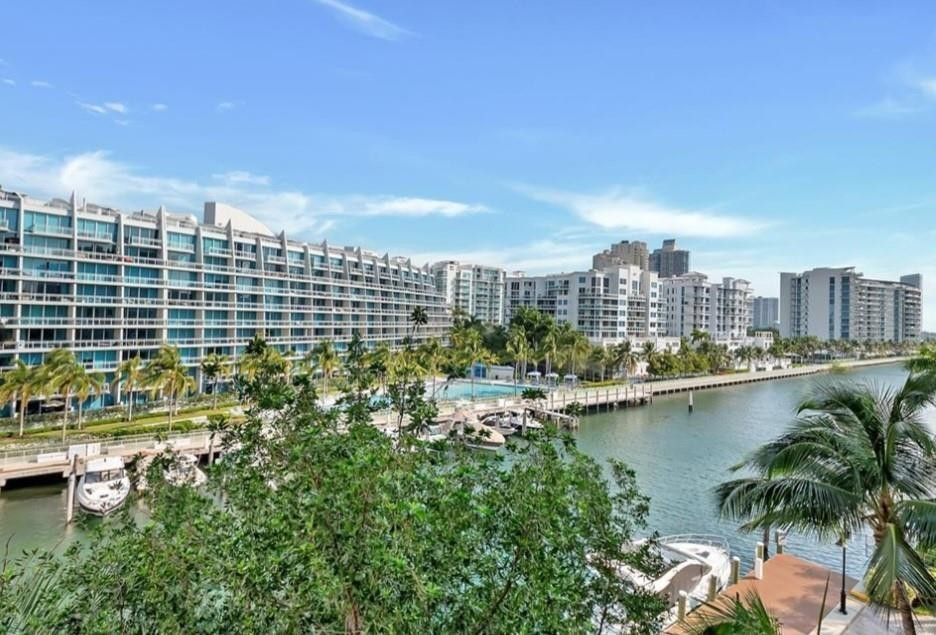 ALAQUA CONDO - Residential Lease