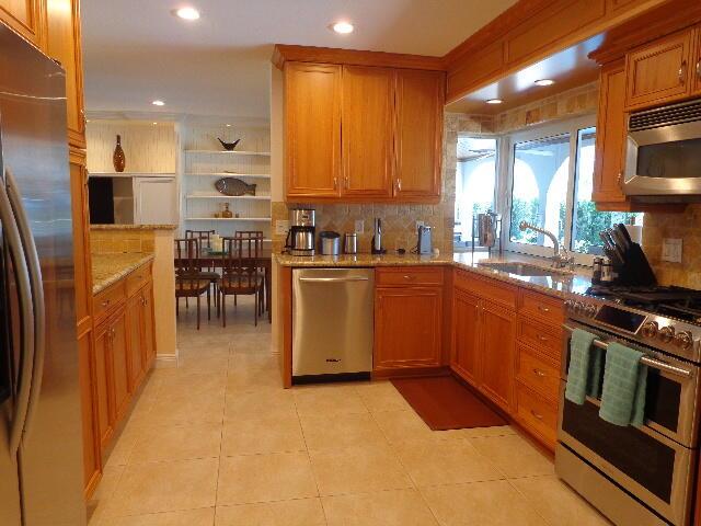 WATERWAY VILLAGE - Residential