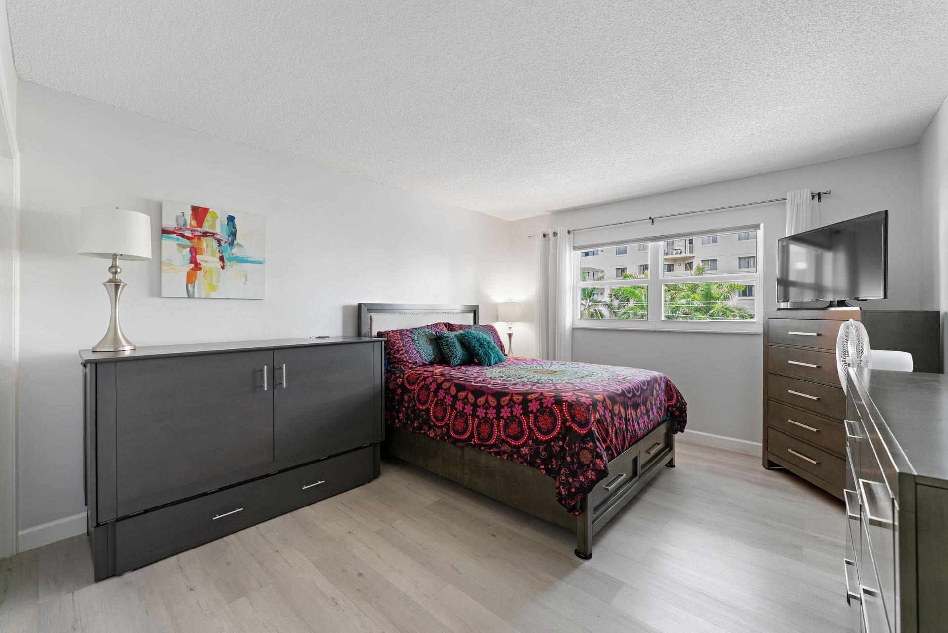 Riverside Terrace - Residential