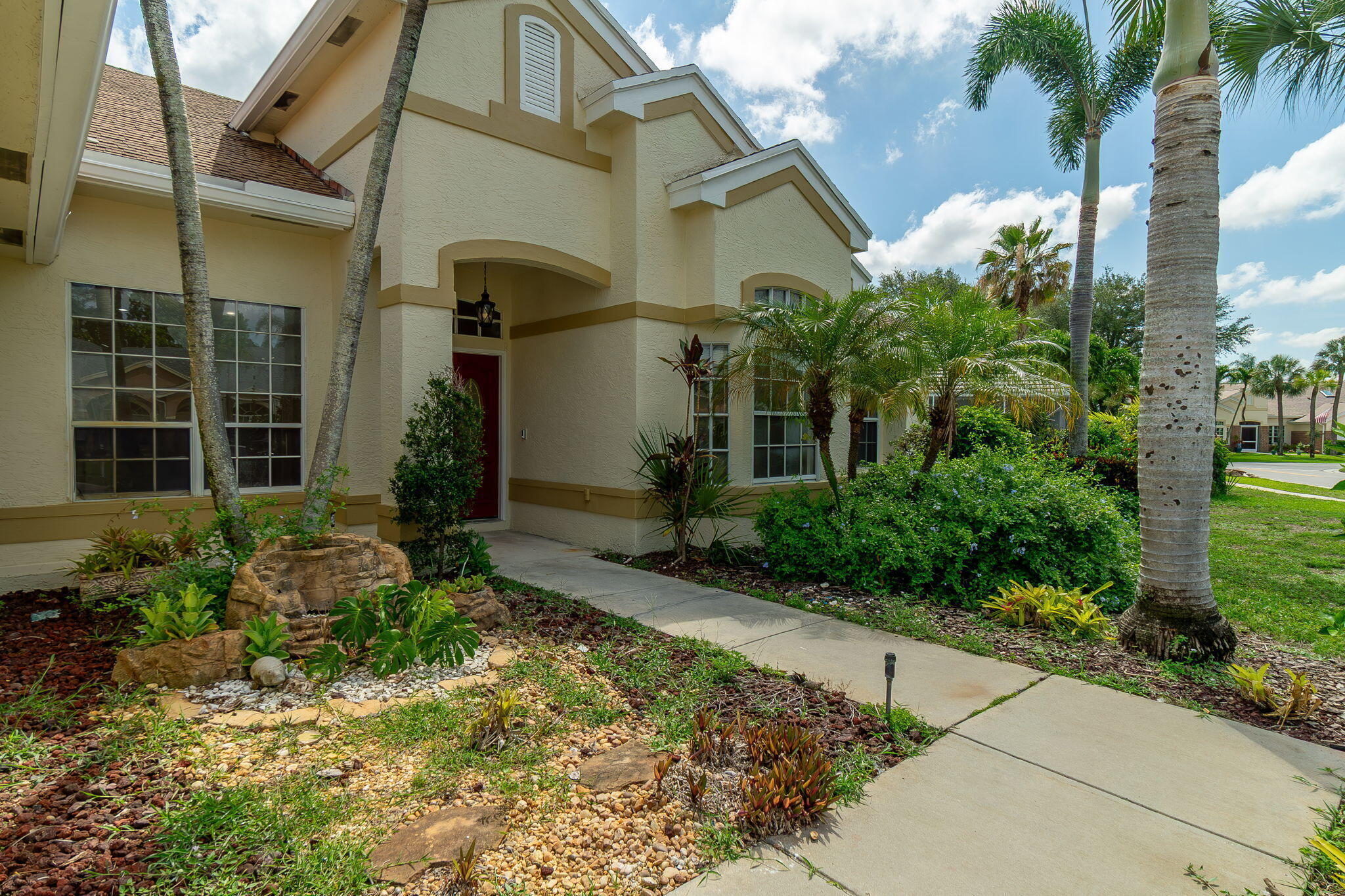 1070 Sweet Briar Place