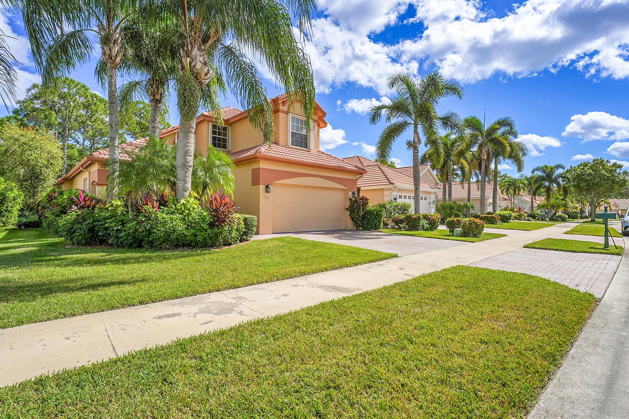 732 SW Munjack Circle