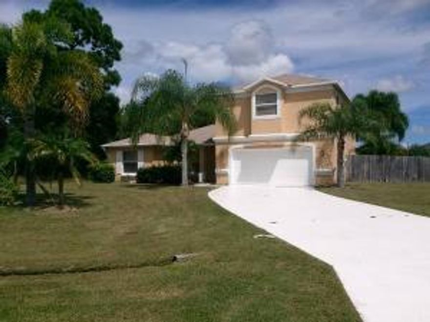 AWESOME 4/3/2 POOL HOME ON LARGE CORNER LOT! OPEN SPLIT FLOORPLAN,HOME FEATURES TILED AND WOOD FLOORS. KITCHEN IS COUNTERS HAVE BEEN UPDATED WITH GRANITE COUNTERS AND BACKSPLASH. NEW STAINLESS APPLIANCES. 2ND FLOOR FEATURES LARGE MEDIA ROOM/BEDROOM AND FULL BATH. LARGE FENCED YARD,QUICK CLOSING NOT A SHORT SALE OR FORECLOSURE.