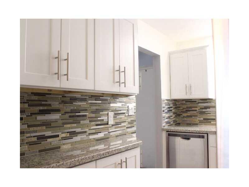 HILLSBORO COLONNADE CONDO - Residential Lease