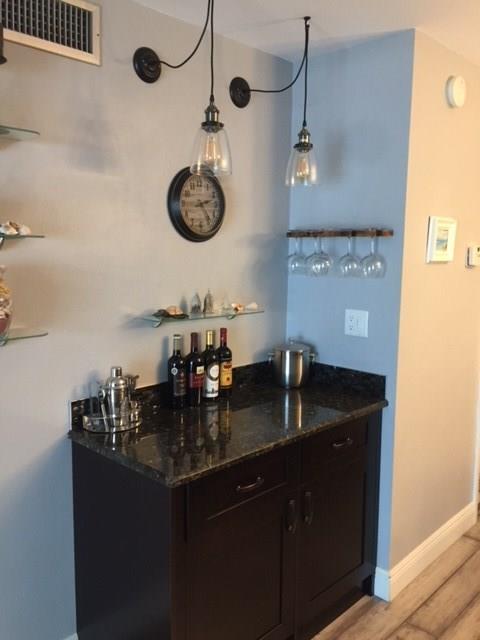 HILLSBORO COLONNADE CONDO - Residential Lease