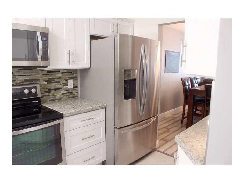 HILLSBORO COLONNADE CONDO - Residential Lease