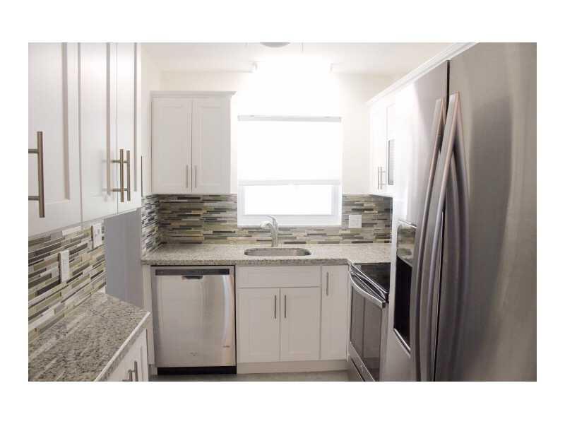 HILLSBORO COLONNADE CONDO - Residential Lease