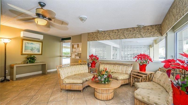 HILLSBORO COLONNADE CONDO - Residential Lease