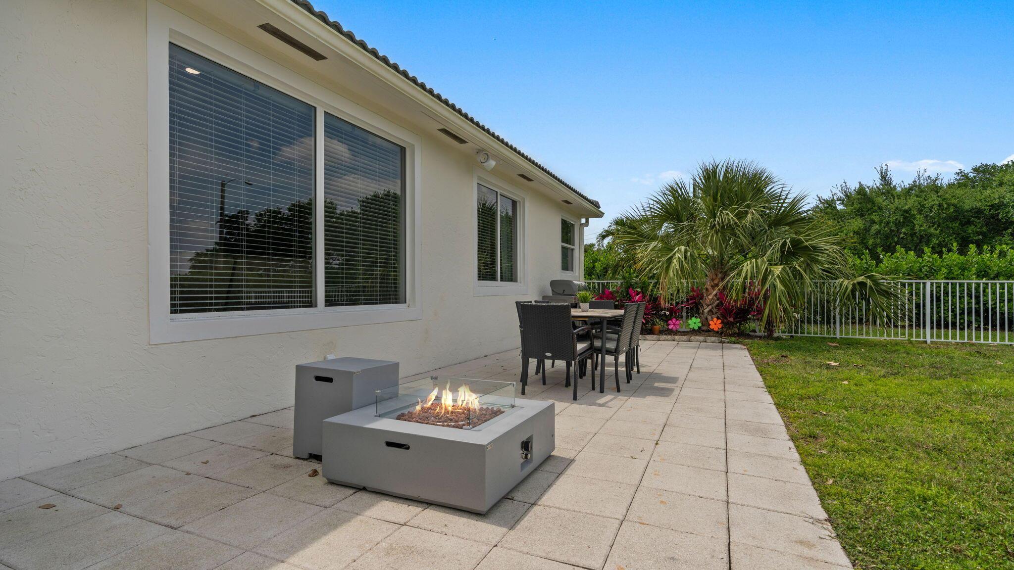 LAKES OF SHERBROOKE PH 9 - Residential