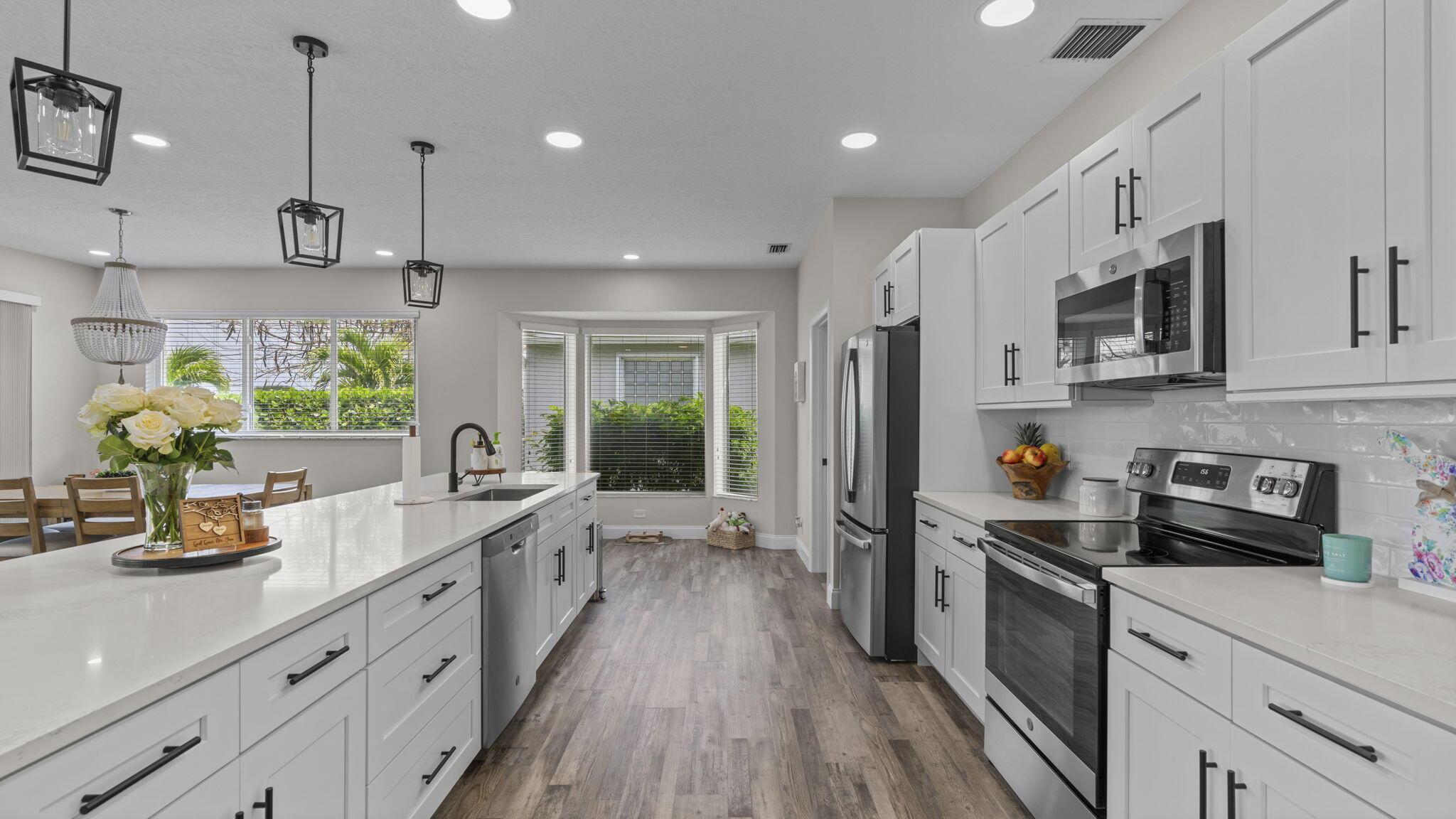 LAKES OF SHERBROOKE PH 9 - Residential