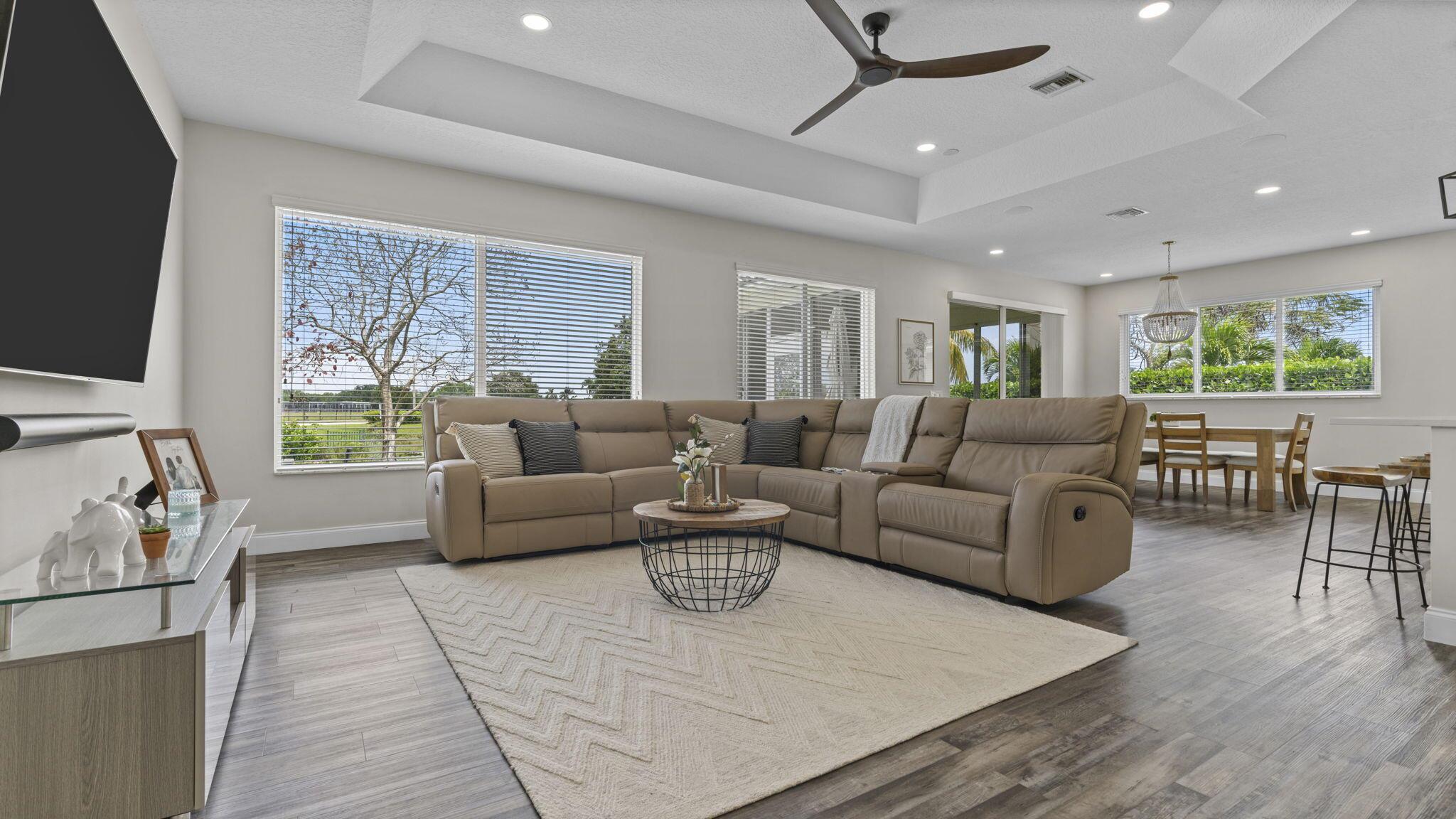 LAKES OF SHERBROOKE PH 9 - Residential