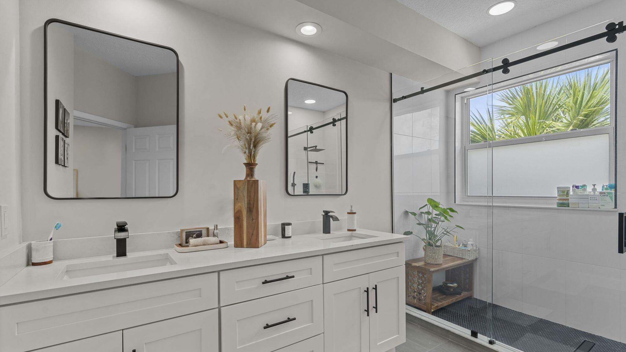 LAKES OF SHERBROOKE PH 9 - Residential