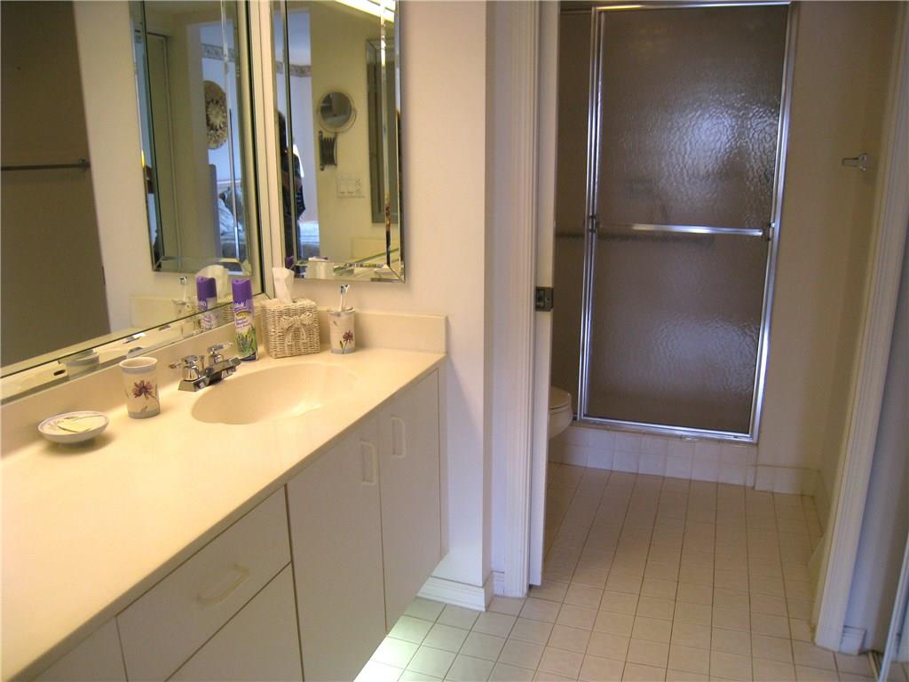KINGS POINT - Residential