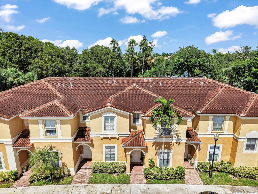 MELROSE POINT - Residential