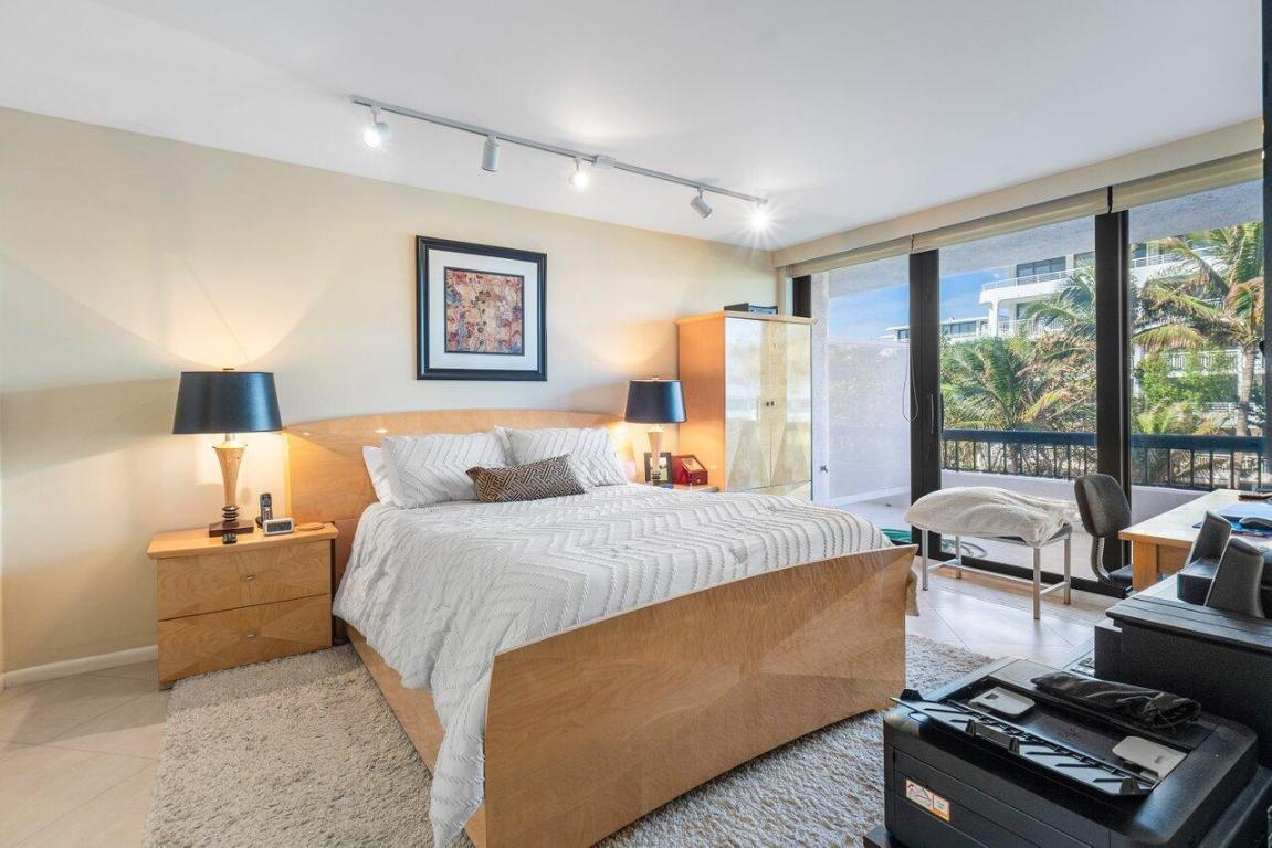 BEACH POINT CONDO - Residential