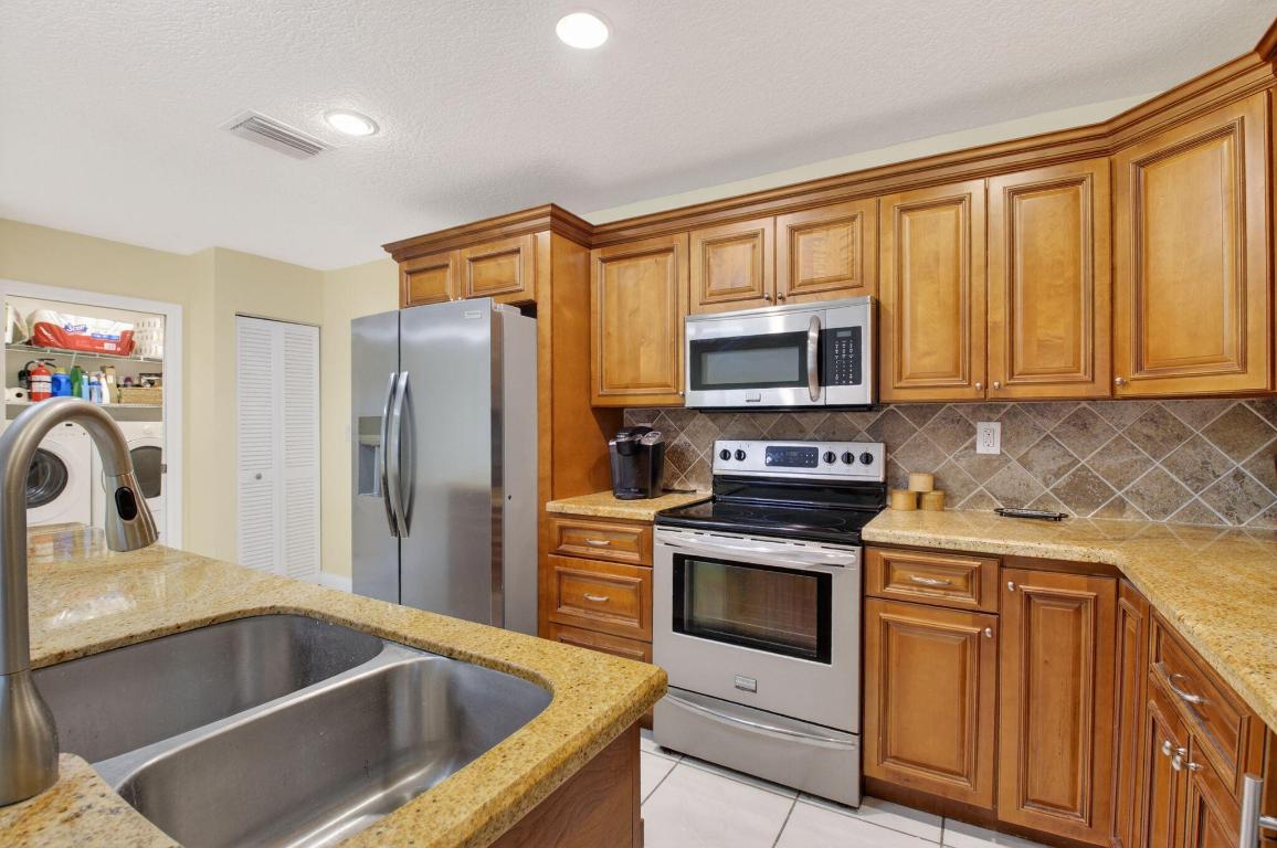 SUNFLOWER DELRAY - Residential